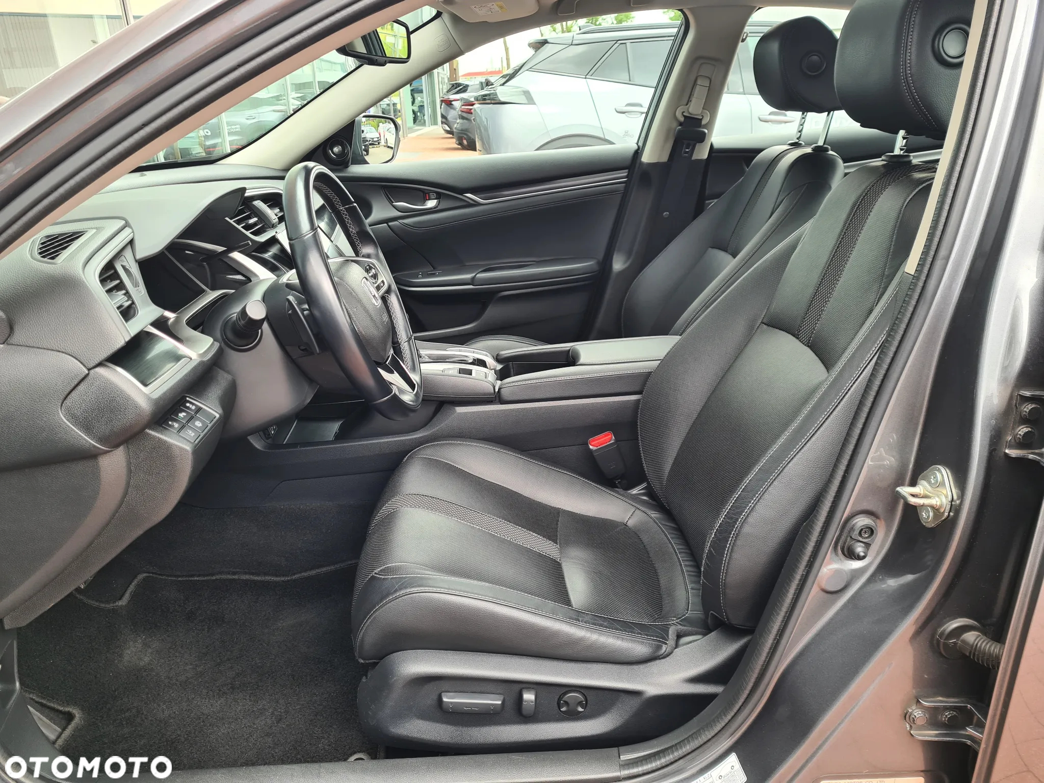 Honda Civic 1.5 T Prestige (Navi) - 12
