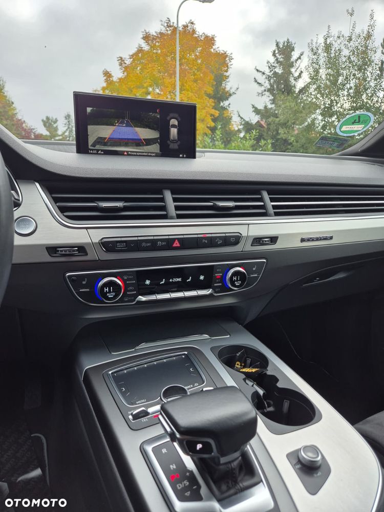 Audi Q7 - 7