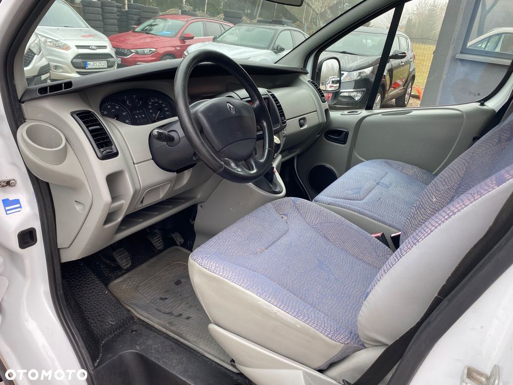 Renault Trafic - 16