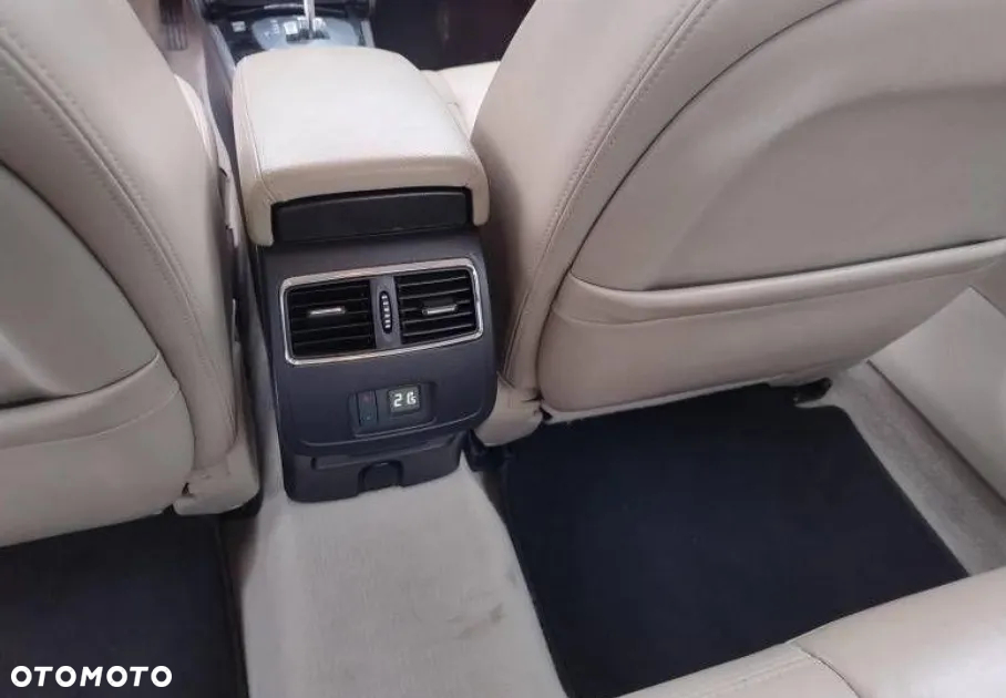 Renault Latitude - 13