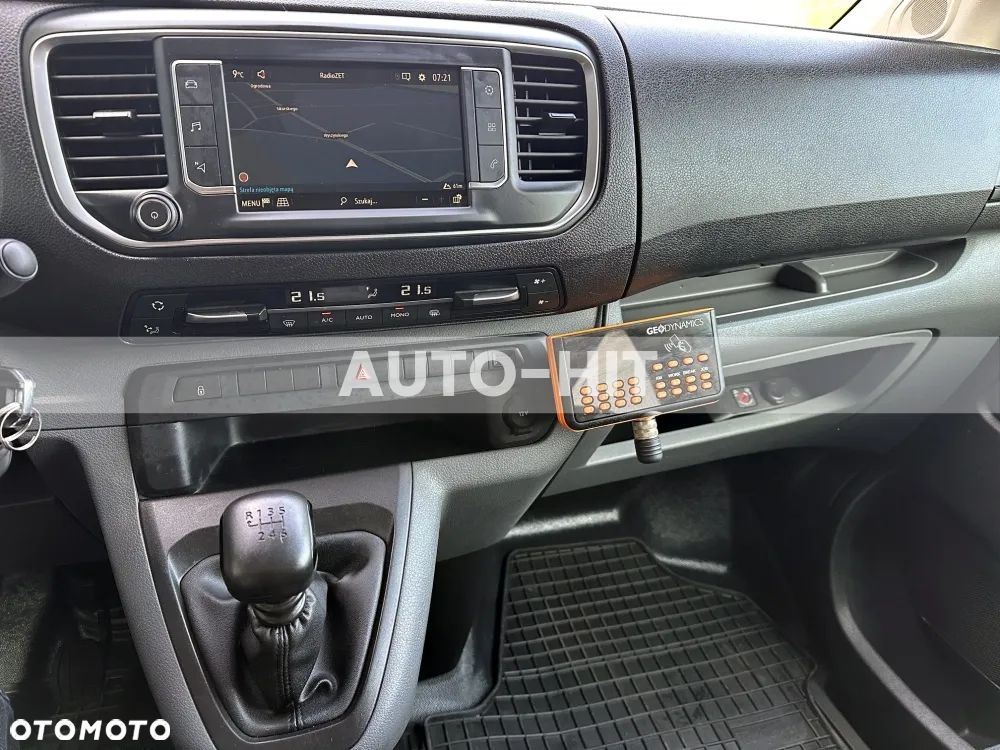Opel Vivaro - 8