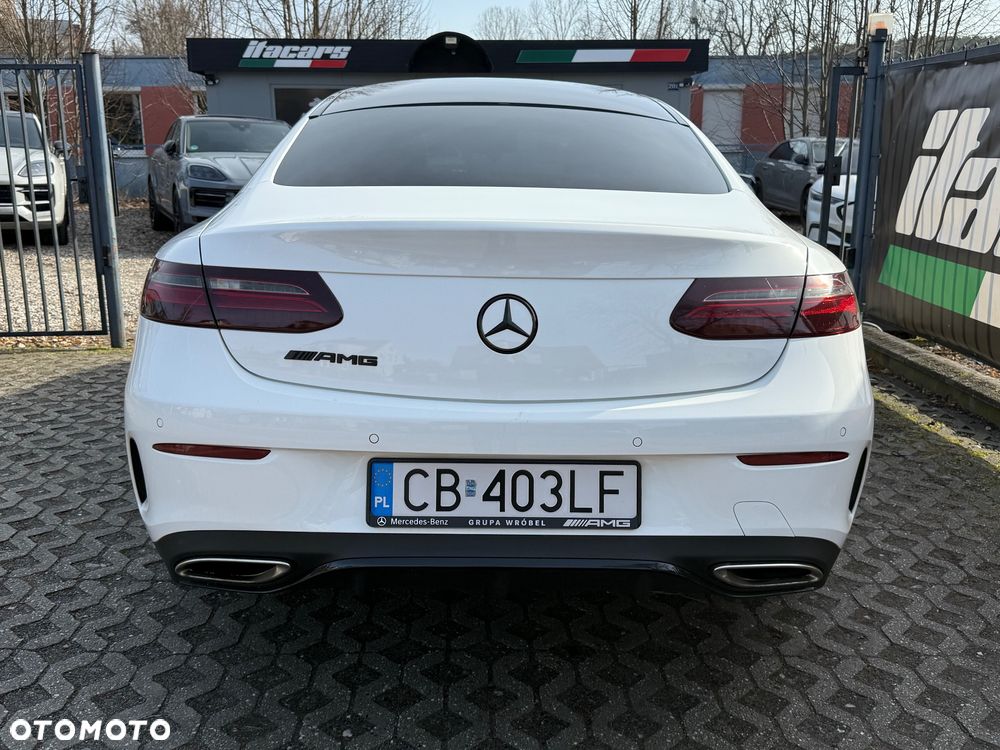 Mercedes-Benz Klasa E 200 4-Matic AMG - 8