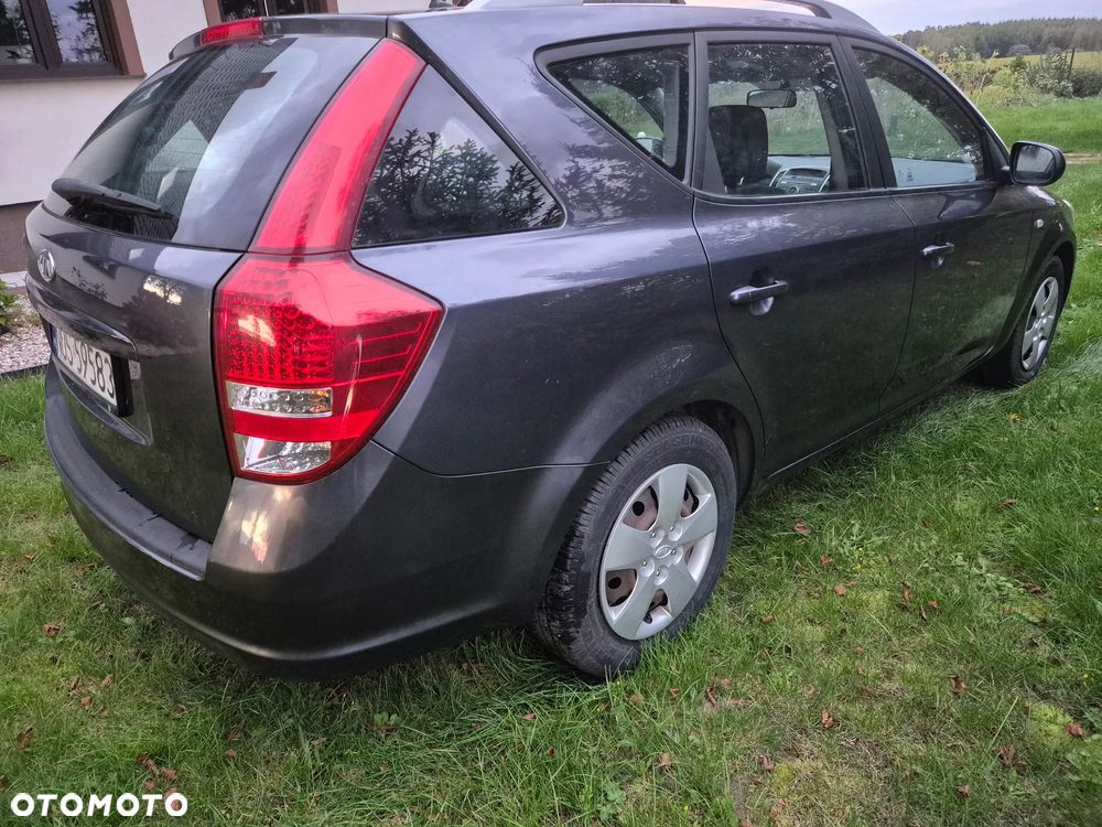 Kia Ceed 1.4 CVVT SW ISG Vision - 20