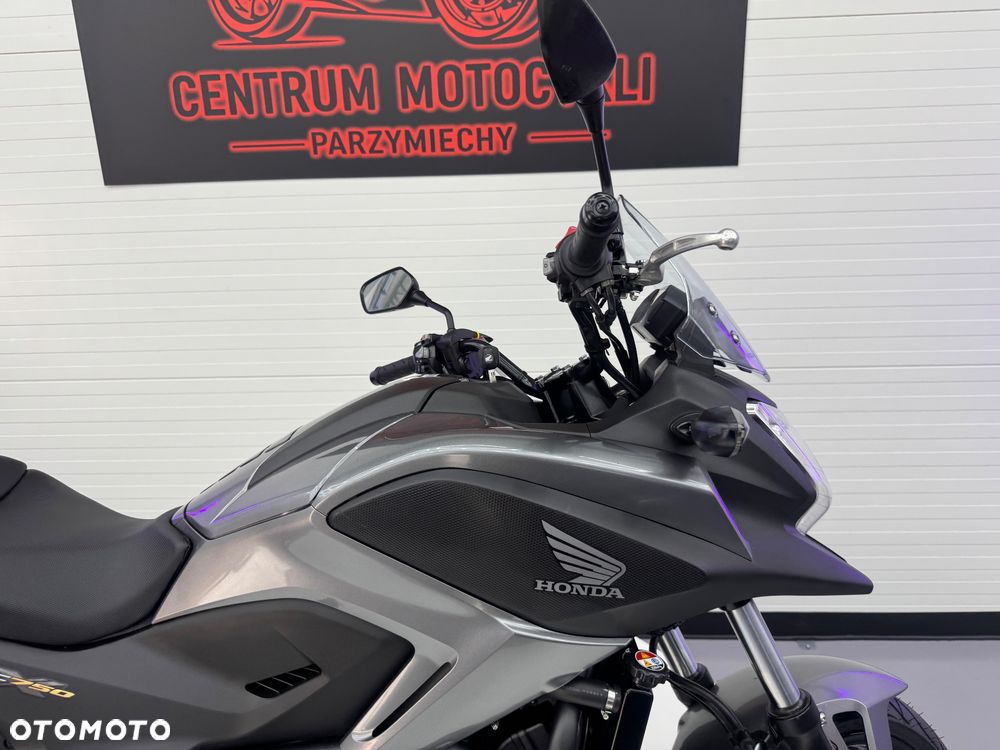 Honda NC - 13