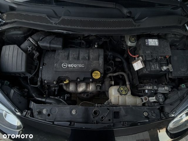 Opel Adam 1.4 Glam - 15