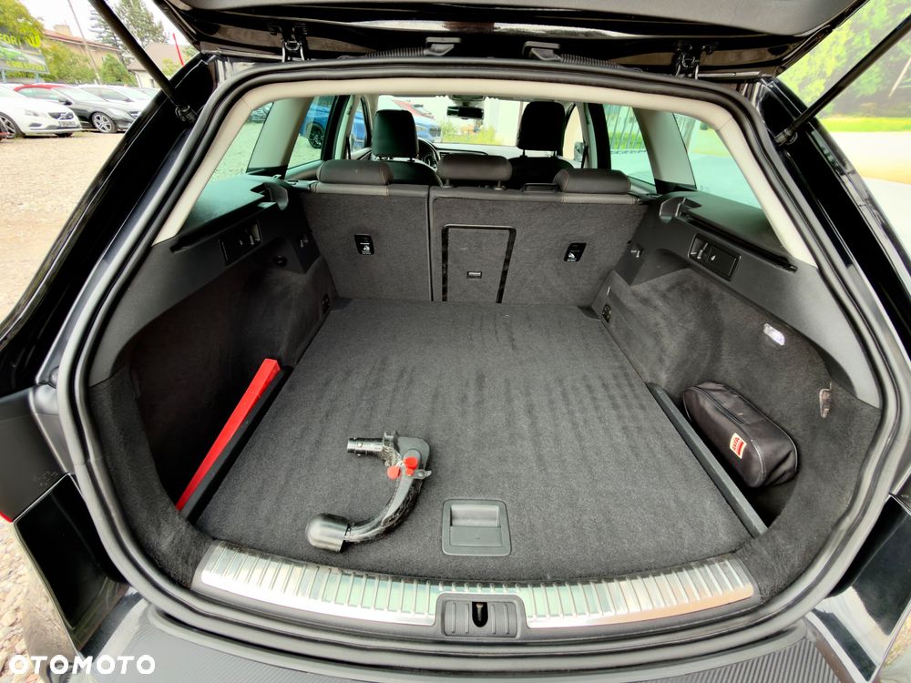 Seat Leon 2.0 TDI DPF DSG Xcellence - 24