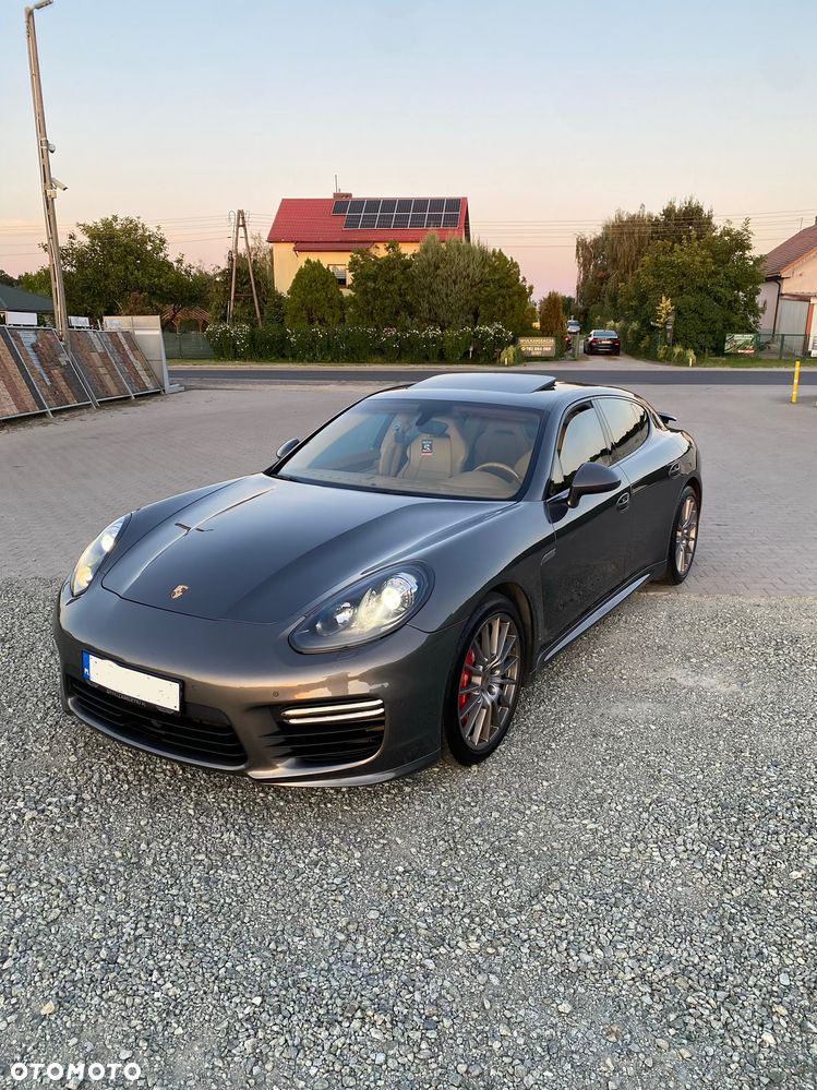 Porsche Panamera - 6
