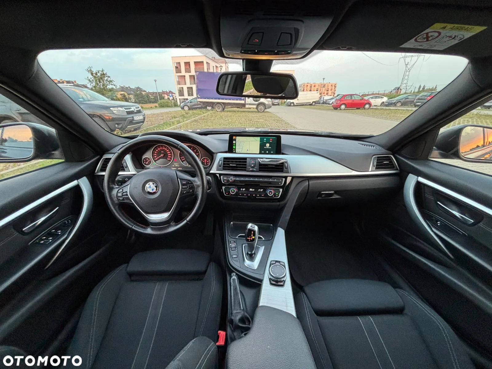 BMW Seria 3 330i xDrive Sport Line - 9