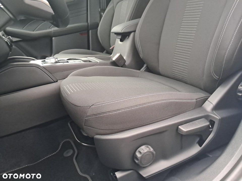 Ford Kuga - 9
