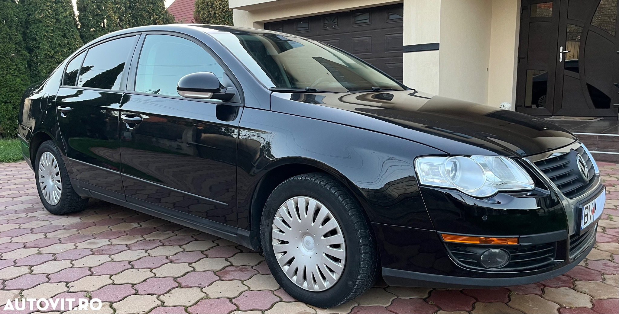 Volkswagen Passat Variant 2.0 TDI Blue TDI DSG Comfortline - 3