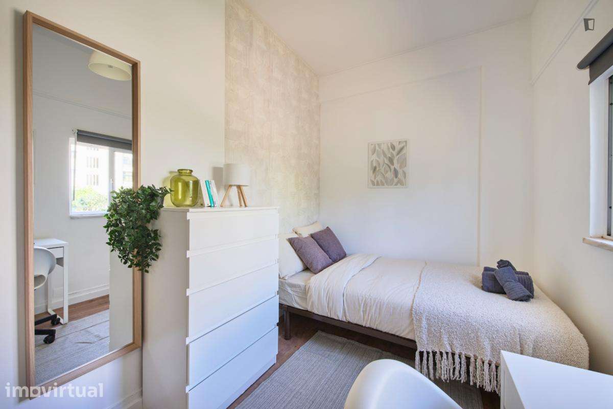 Quarto - localizado em Alcântara Lisbon - Grande imagem: 3/45