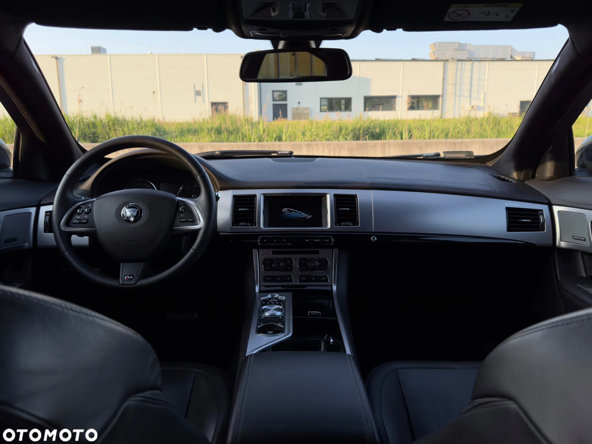 Jaguar XF 3.0 TDV6 R-Sport - 20