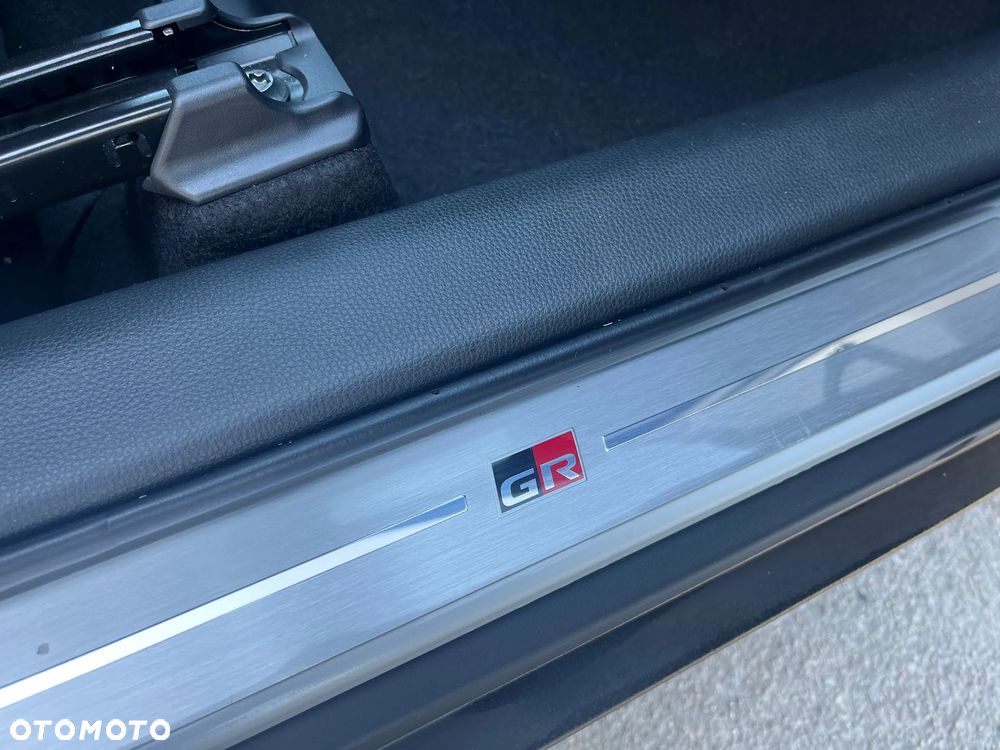 Toyota Yaris Cross 1.5 VVT-i GR Sport - 30