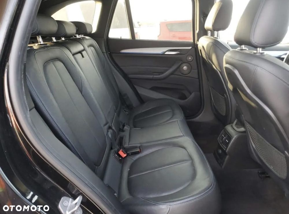 BMW X1 xDrive25i M Sport - 9