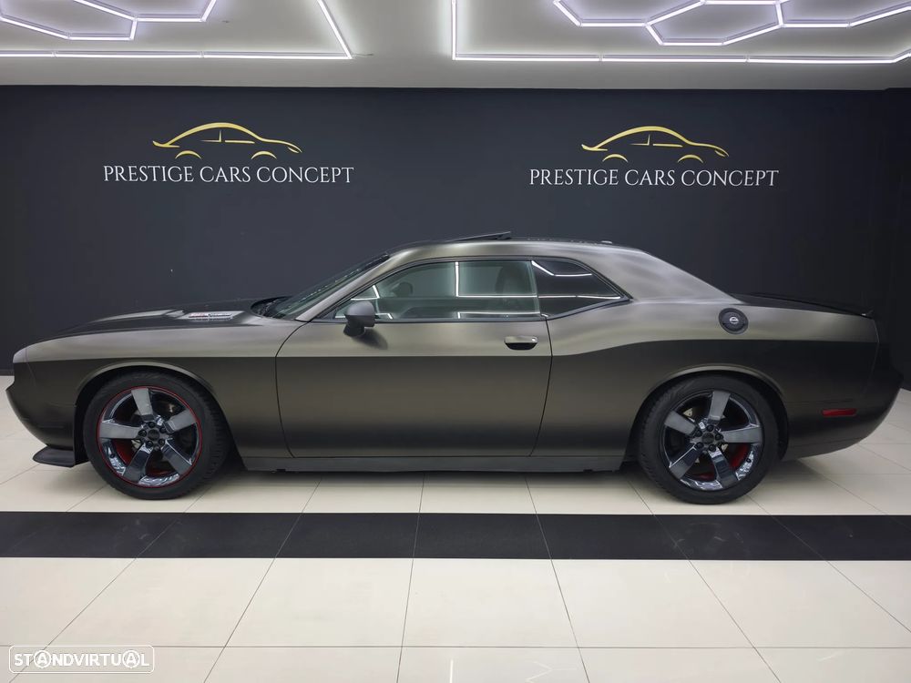 Dodge Challenger Auto SXT Plus - 6
