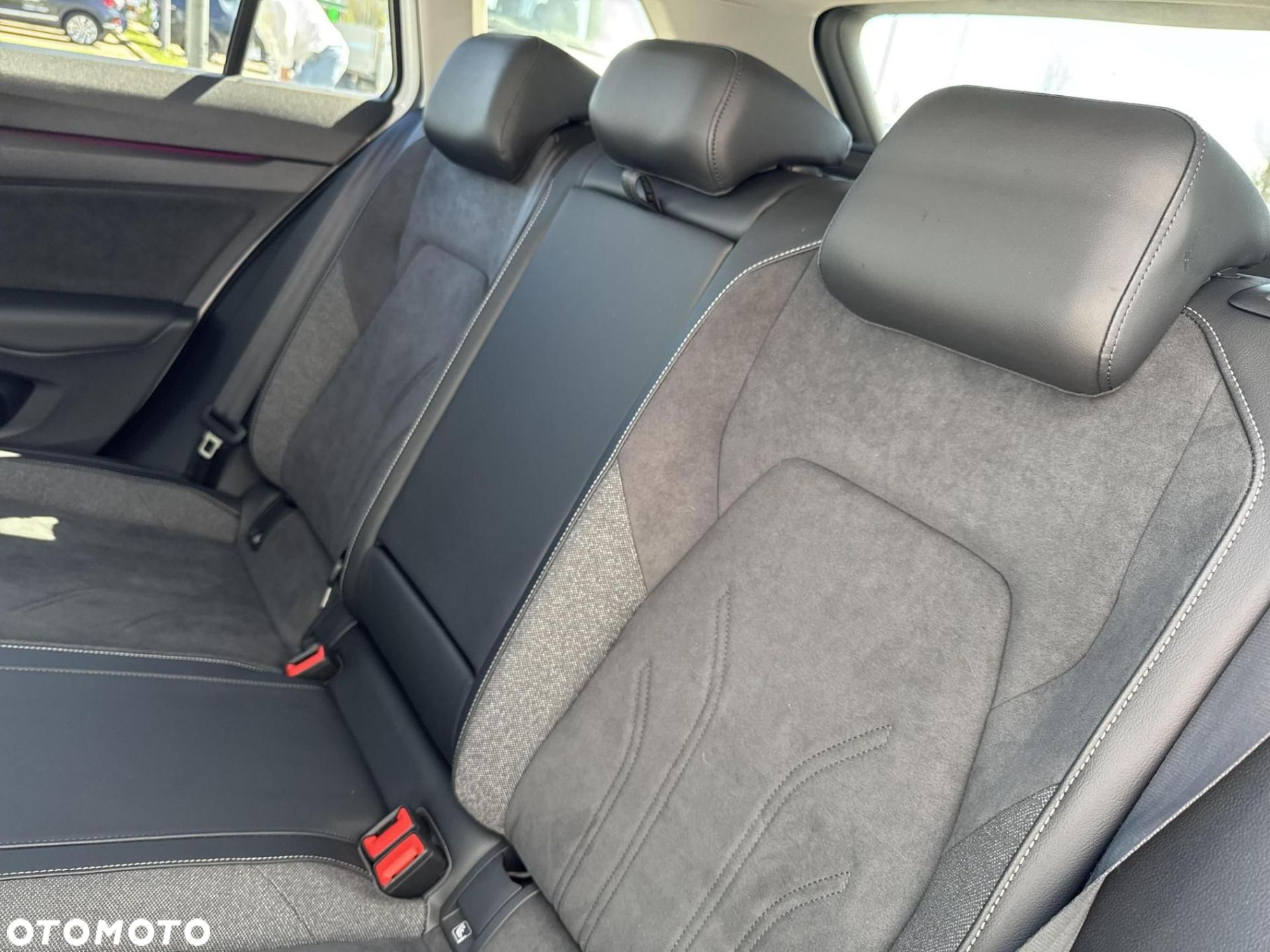 Volkswagen Golf VIII 1.5 TSI Life - 17