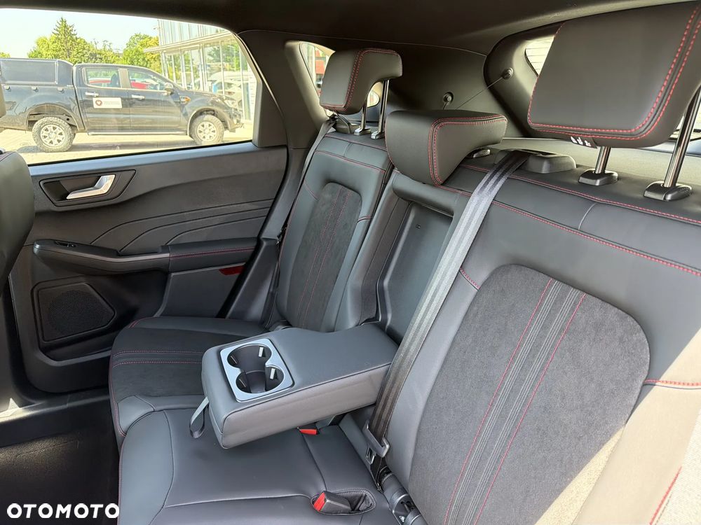 Ford Kuga 2.5 Duratec FHEV 4x4 ST-LINE X - 18