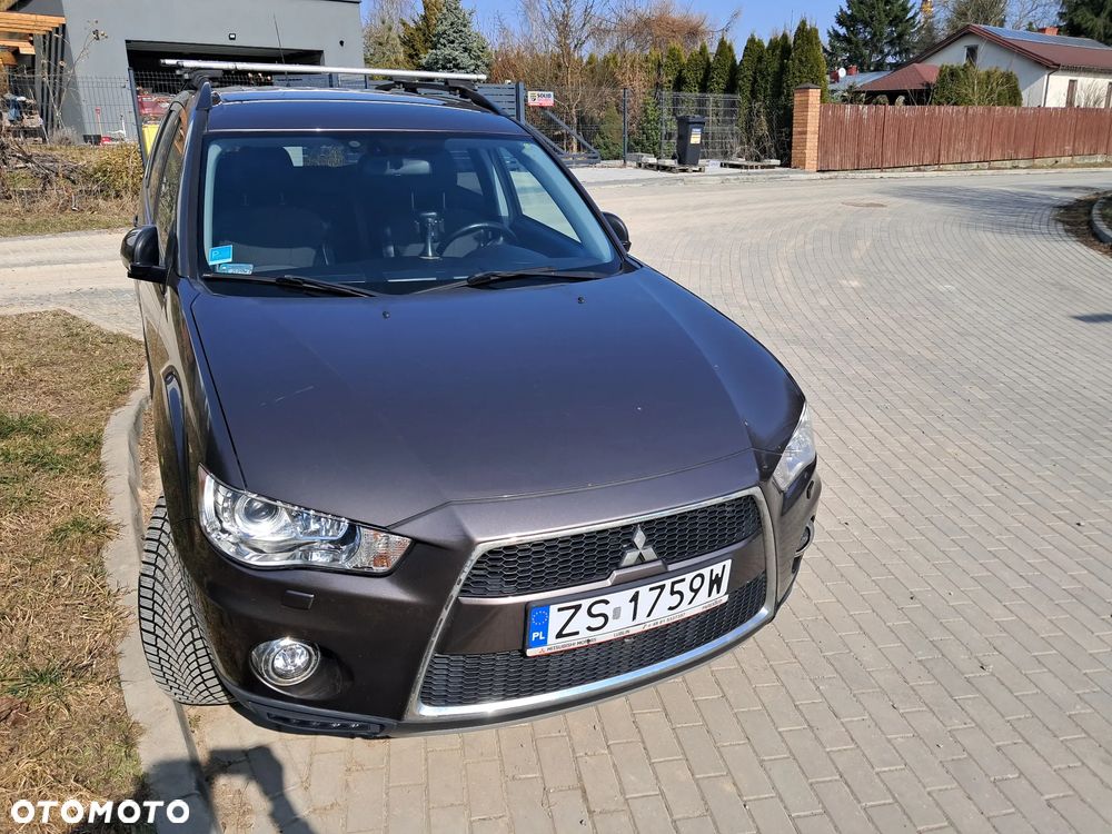 Mitsubishi Outlander 2.4 Intense + CVT - 3