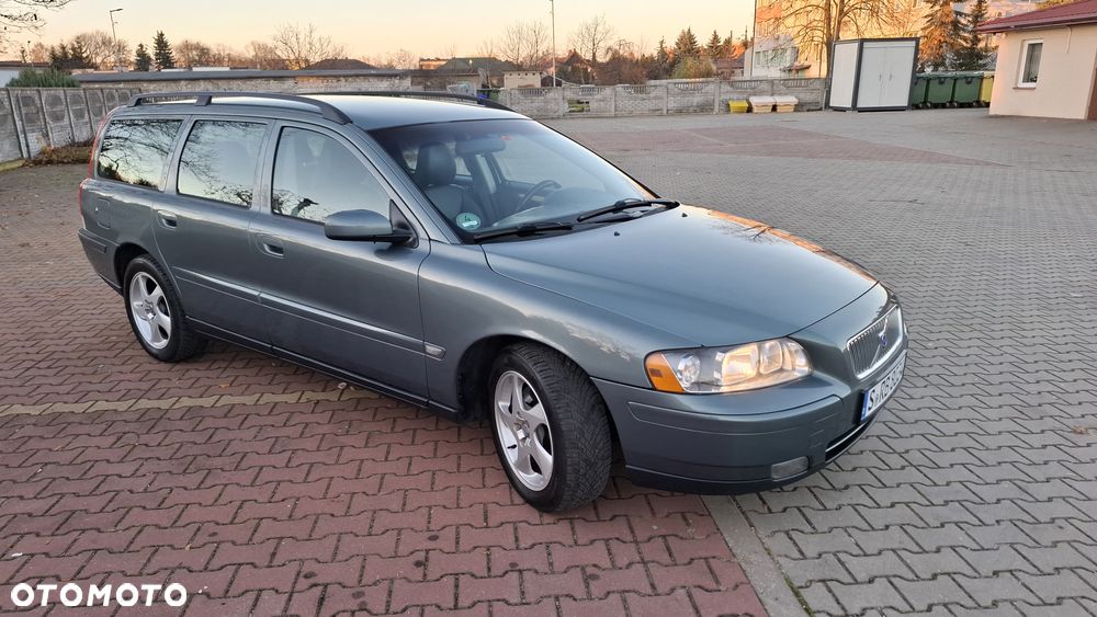 Volvo V70 2.4 Momentum - 16
