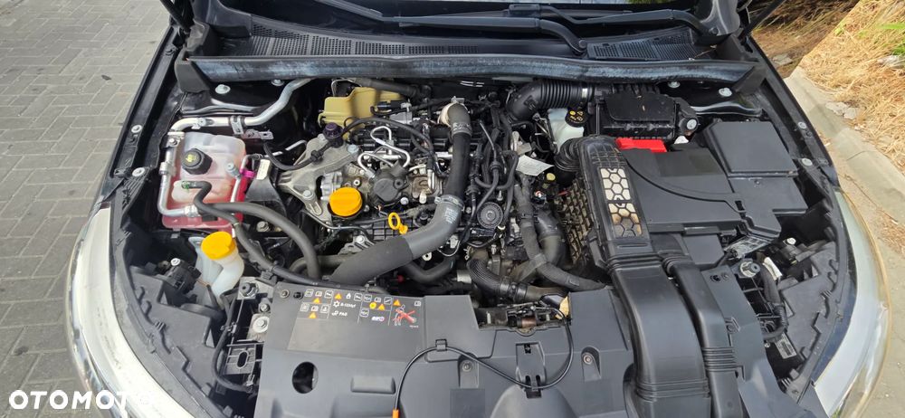 Renault Megane ENERGY TCe 140 EDC LIMITED - 38
