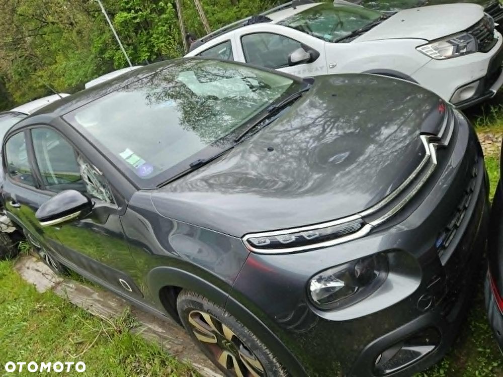 Citroën C3 Pure Tech 82 SHINE - 4