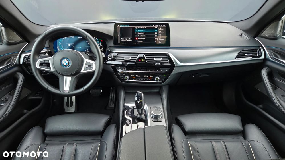 BMW Seria 5 520e M Sport sport - 25