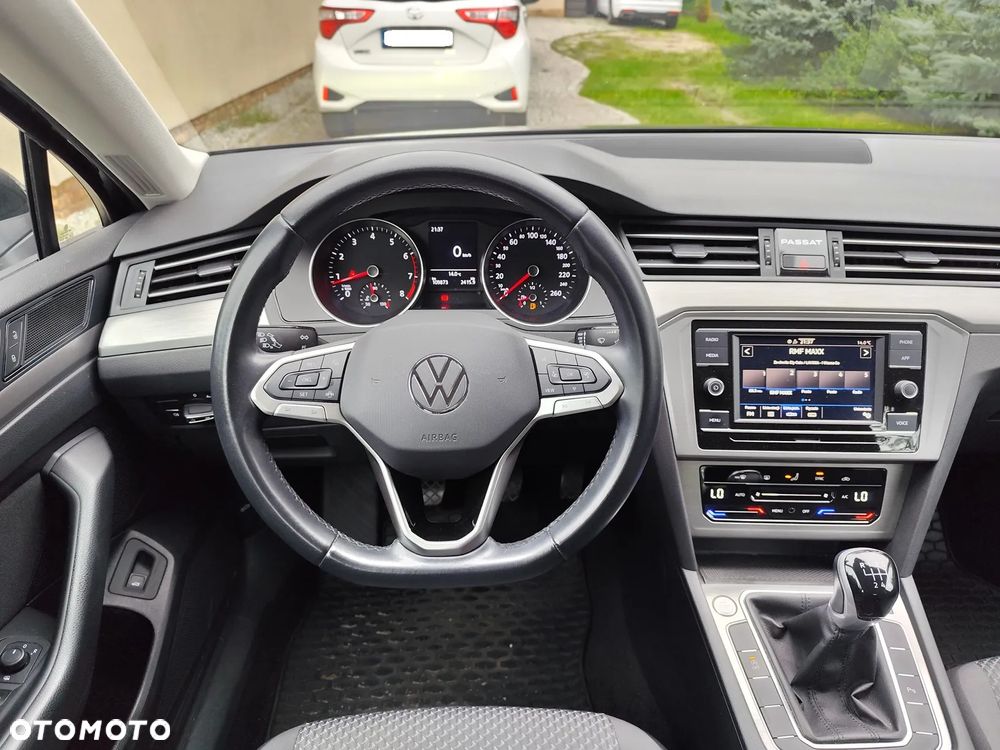 Volkswagen Passat - 5
