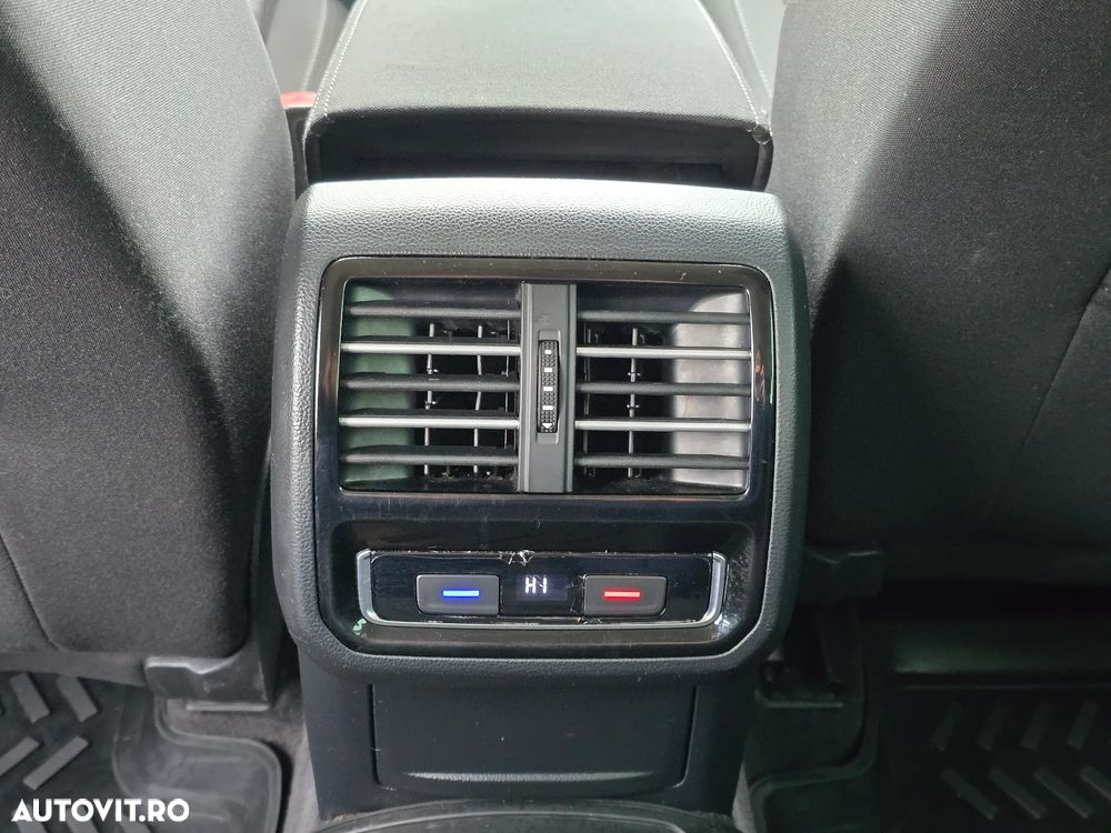 Volkswagen Passat - 17