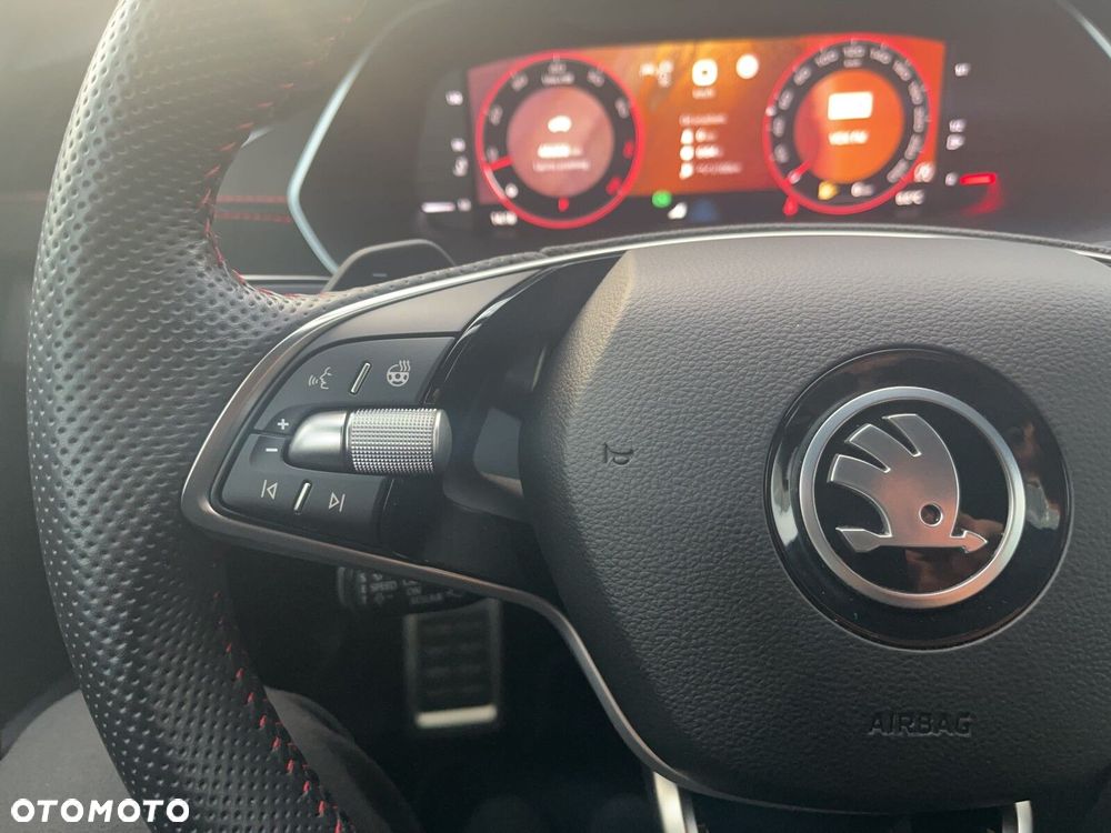 Skoda Octavia 2.0 TSI RS DSG - 16