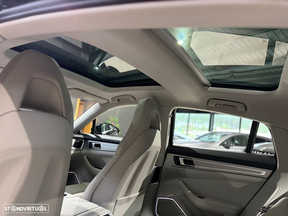 Porsche Panamera 4 E-Hybrid Executive - 21