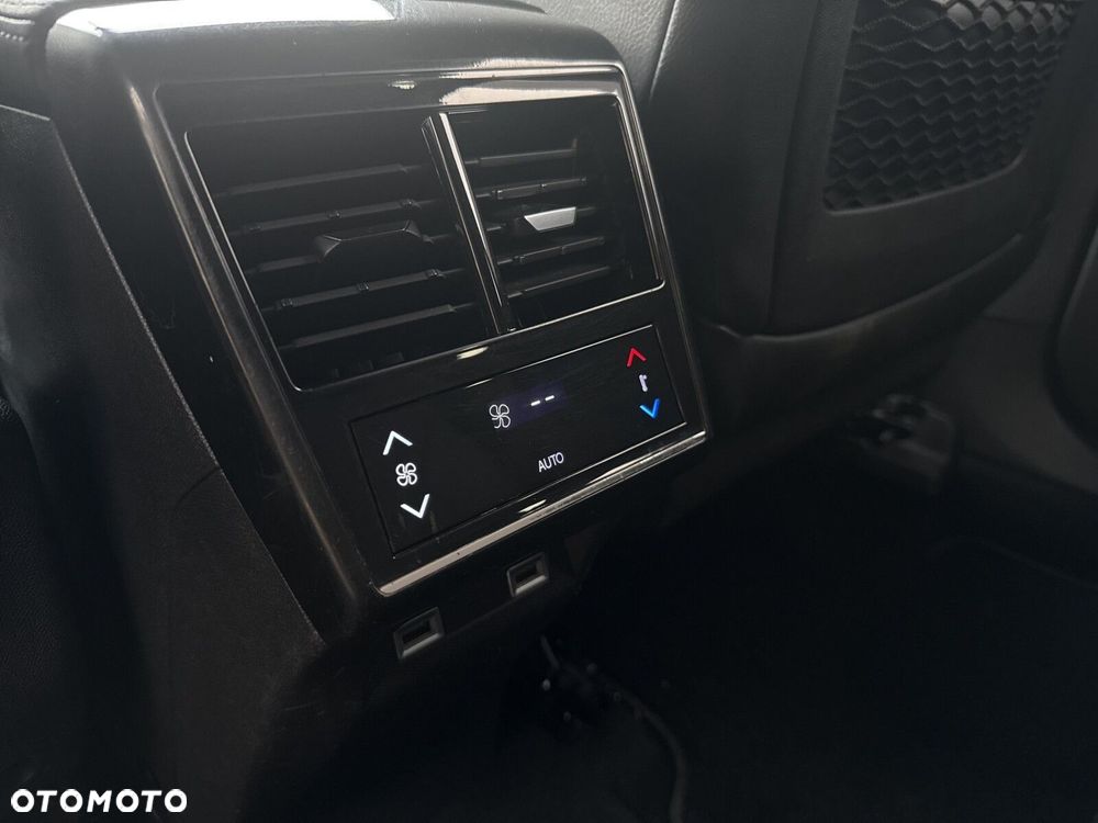 DS Automobiles DS 7 Crossback - 25