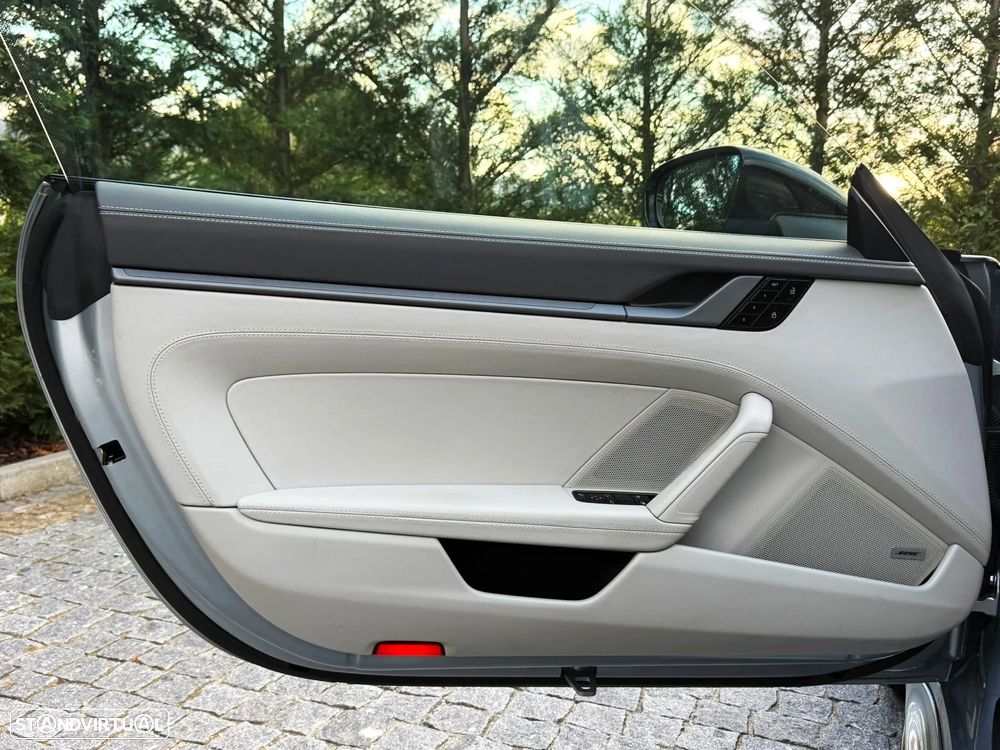 Porsche 911 (992) Carrera 4S PDK - 12