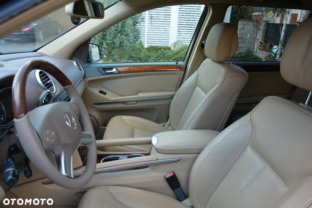 Mercedes-Benz GL 350 BlueTEC 4Matic 7G-TRONIC - 20