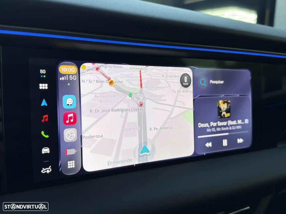 Porsche Macan Electric 4 - 48