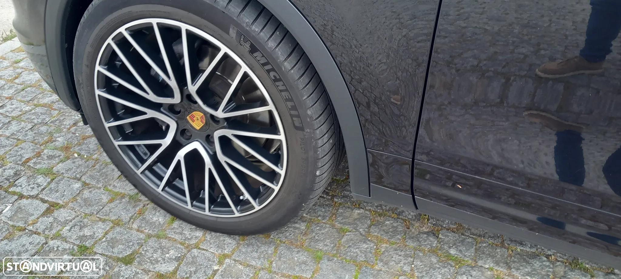Porsche Cayenne Platinum Edition - 10