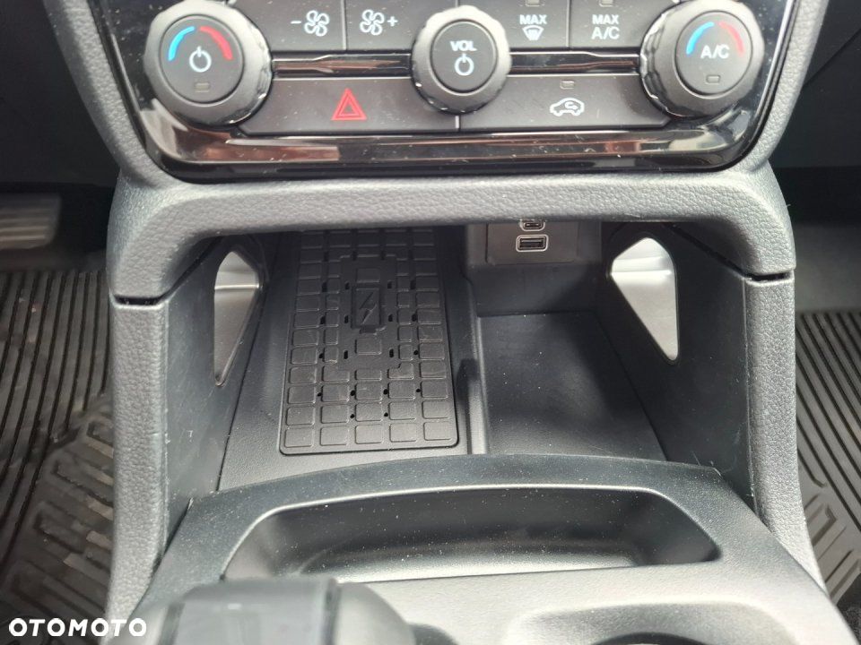 Ford Ranger - 25