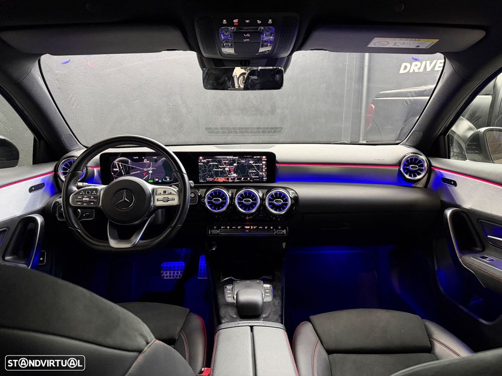 Mercedes-Benz A 250 Limousine e 8G-DCT AMG Line - 3