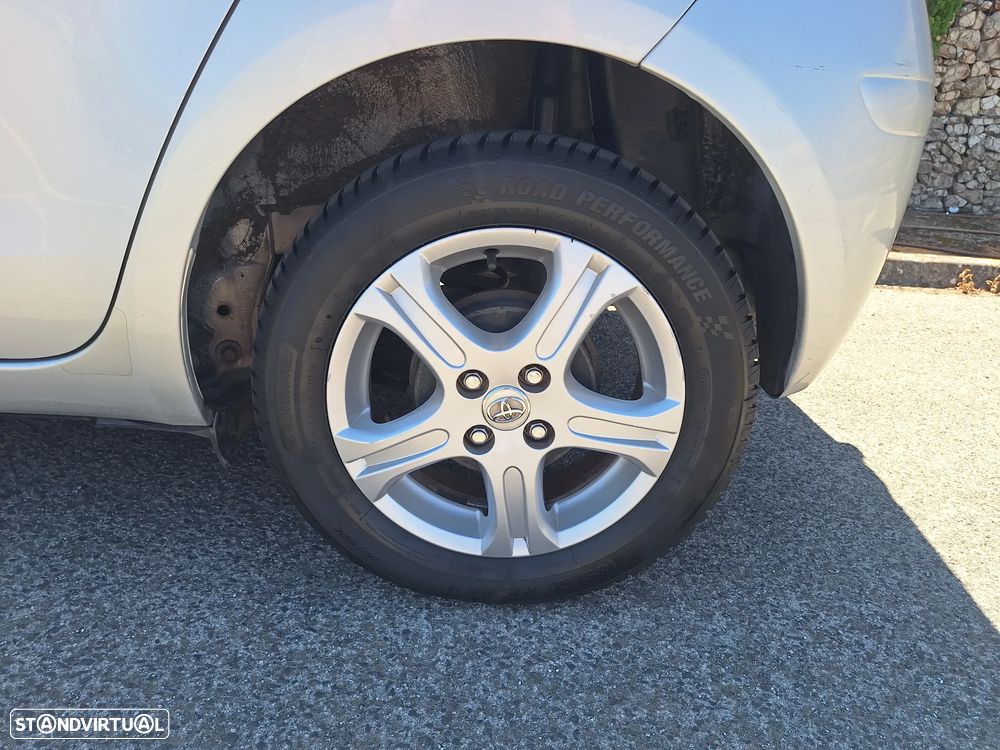 Toyota Yaris 1.0 VVT-i Sport - 16