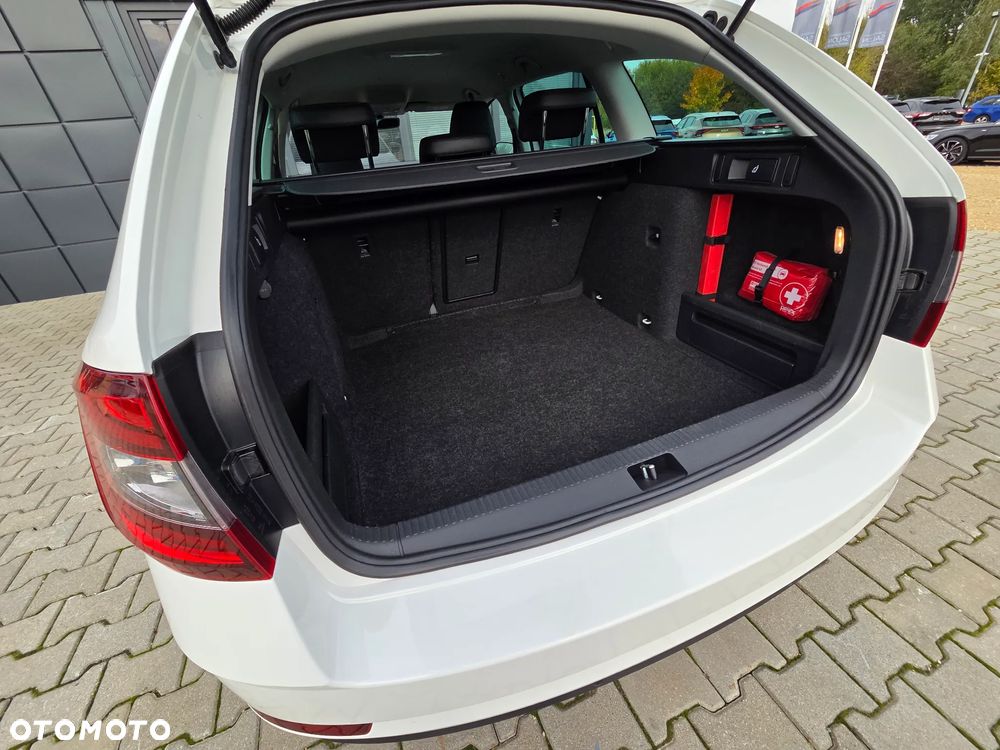 Skoda Octavia 1.5 TSI ACT Style DSG - 35