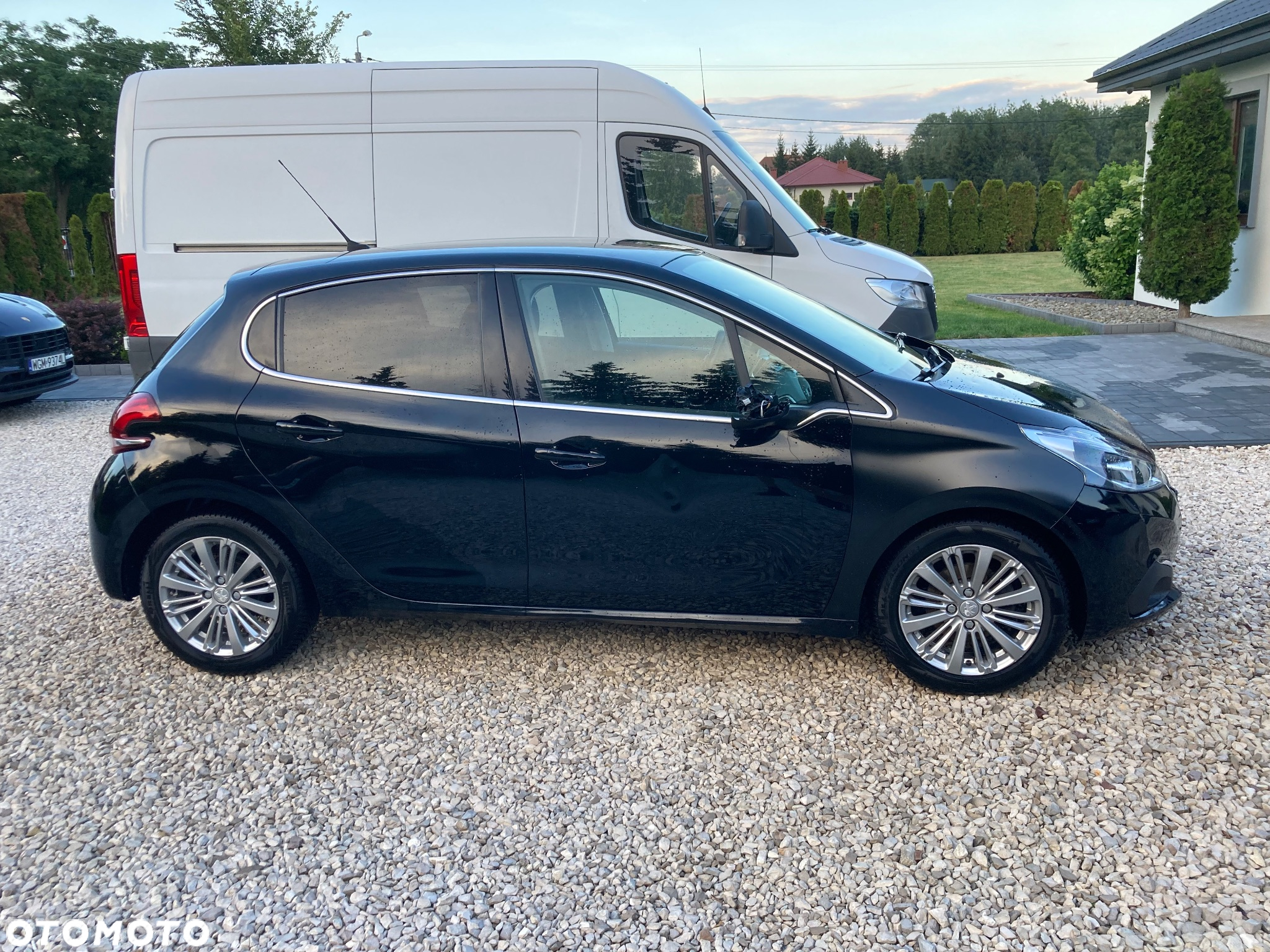Peugeot 208 1.2 PureTech Allure - 4