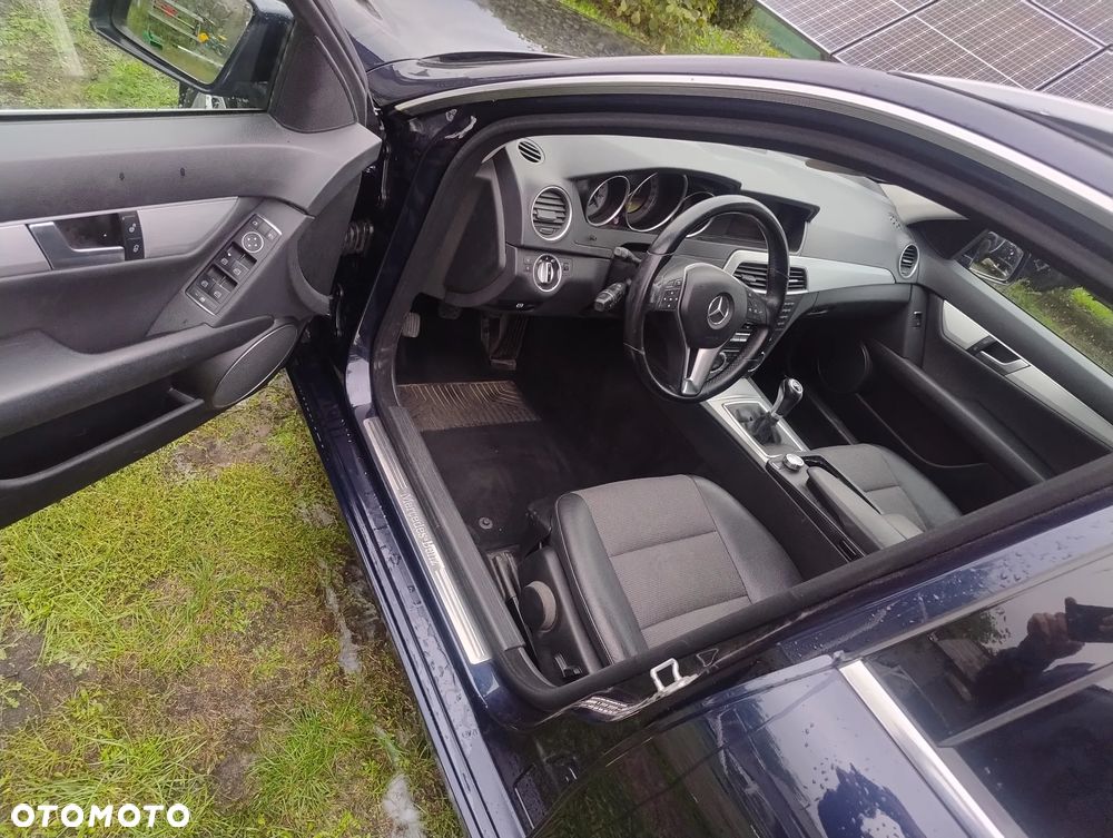 Mercedes-Benz Klasa C 200 CDI BlueEff Avantgarde - 10