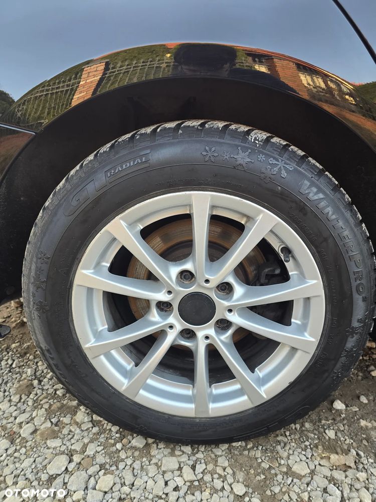 BMW Seria 3 320i xDrive - 7