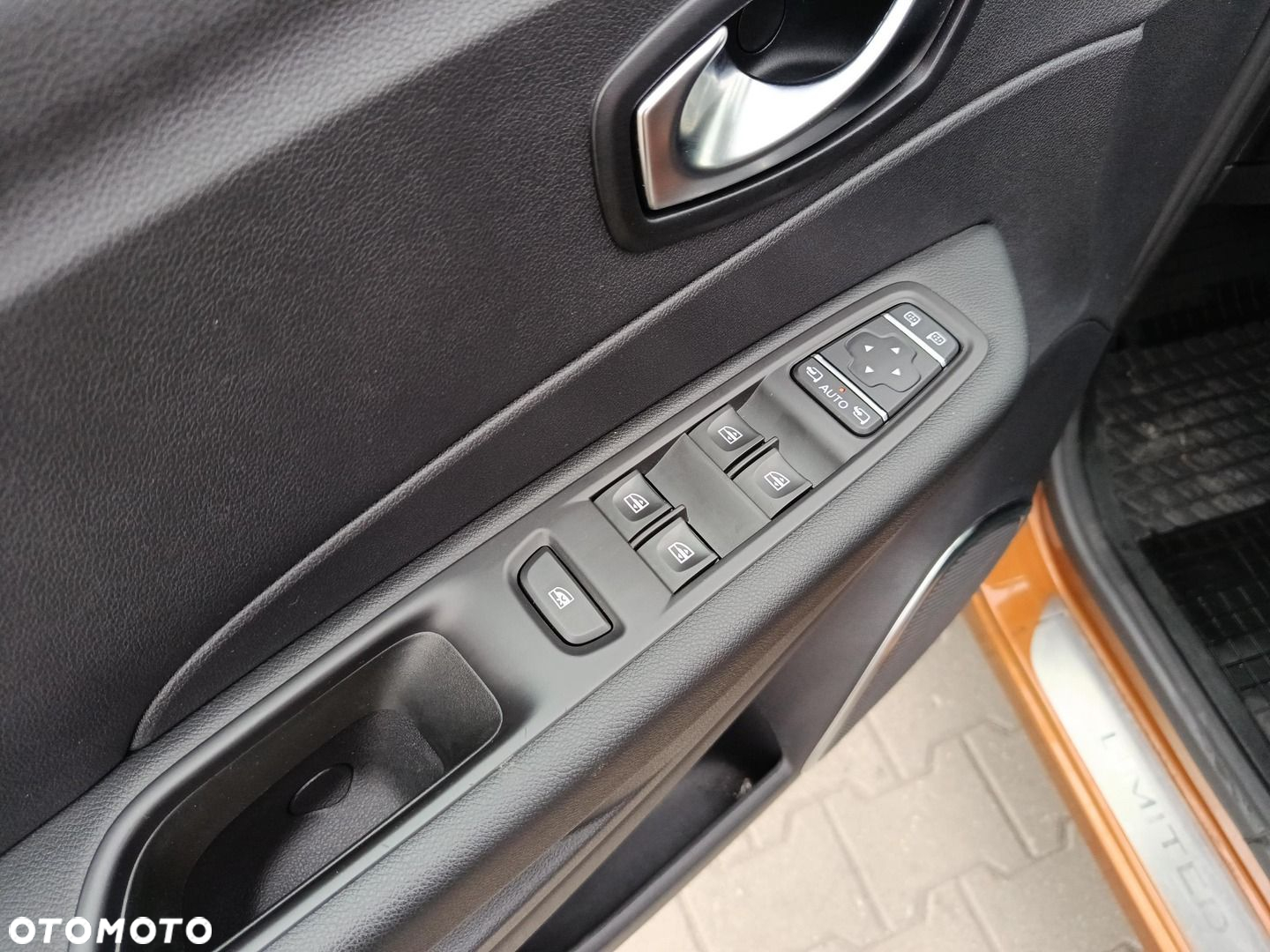 Renault Captur 1.3 Energy TCe FAP Intens EDC - 20