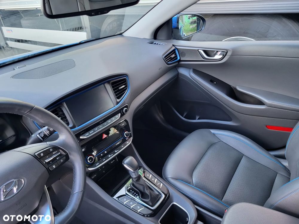 Hyundai IONIQ Hybrid Platinum - 21