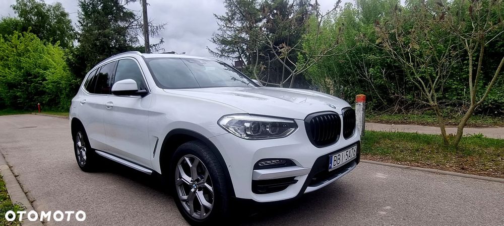 BMW X3 xDrive30i Luxury Line sport - 7