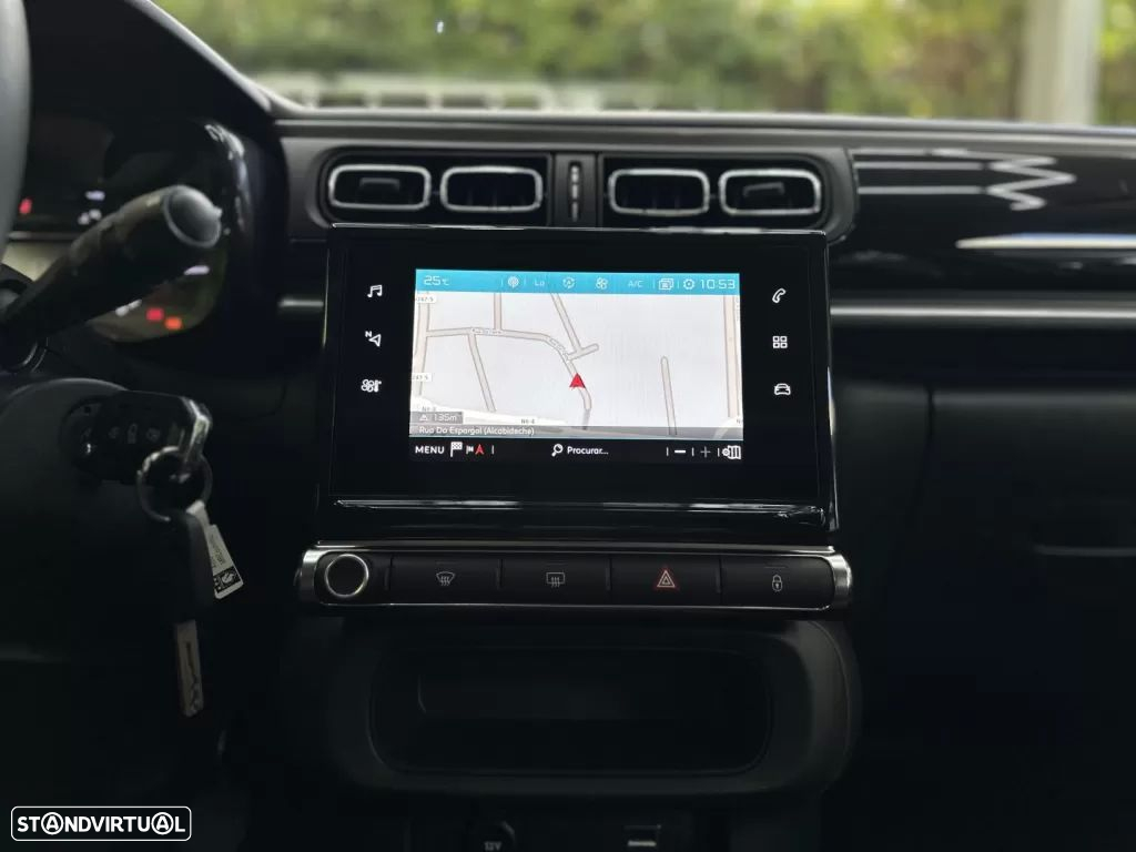 Citroën C3 1.2 PureTech Shine - 22