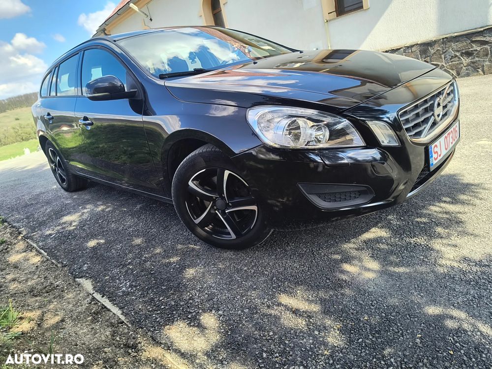 Volvo V60 D2 Start-Stop Kinetic - 2