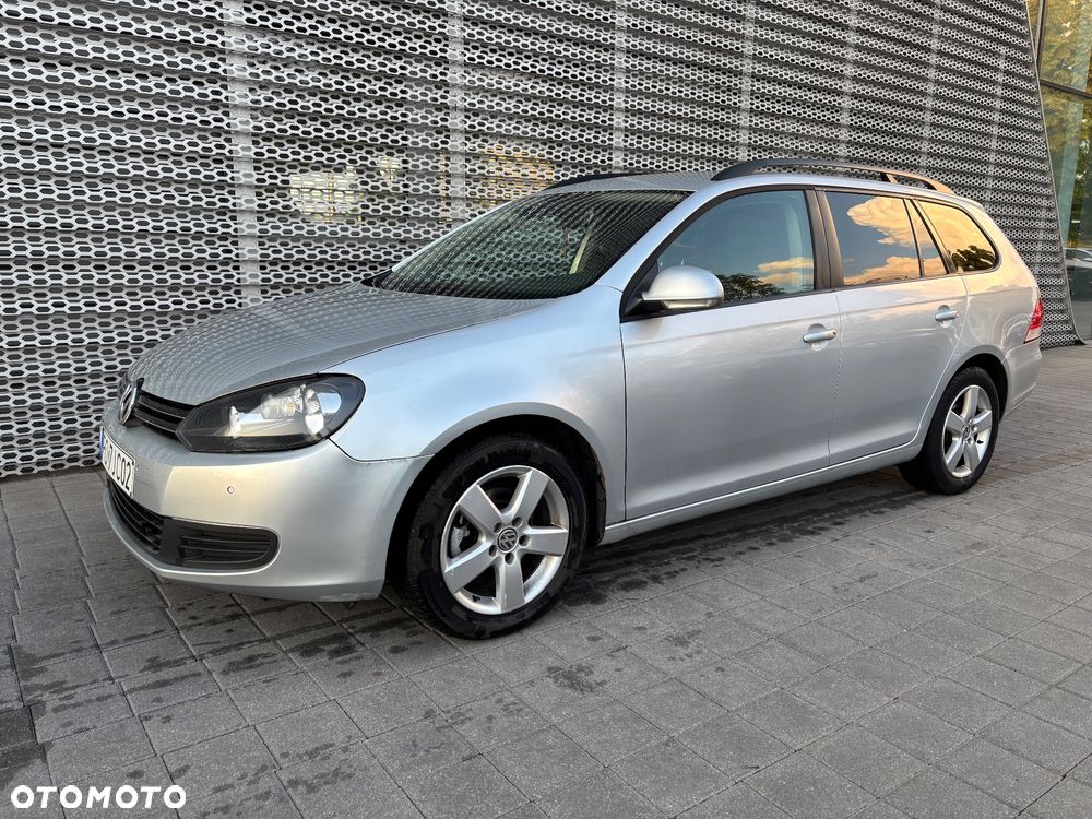Volkswagen Golf - 6
