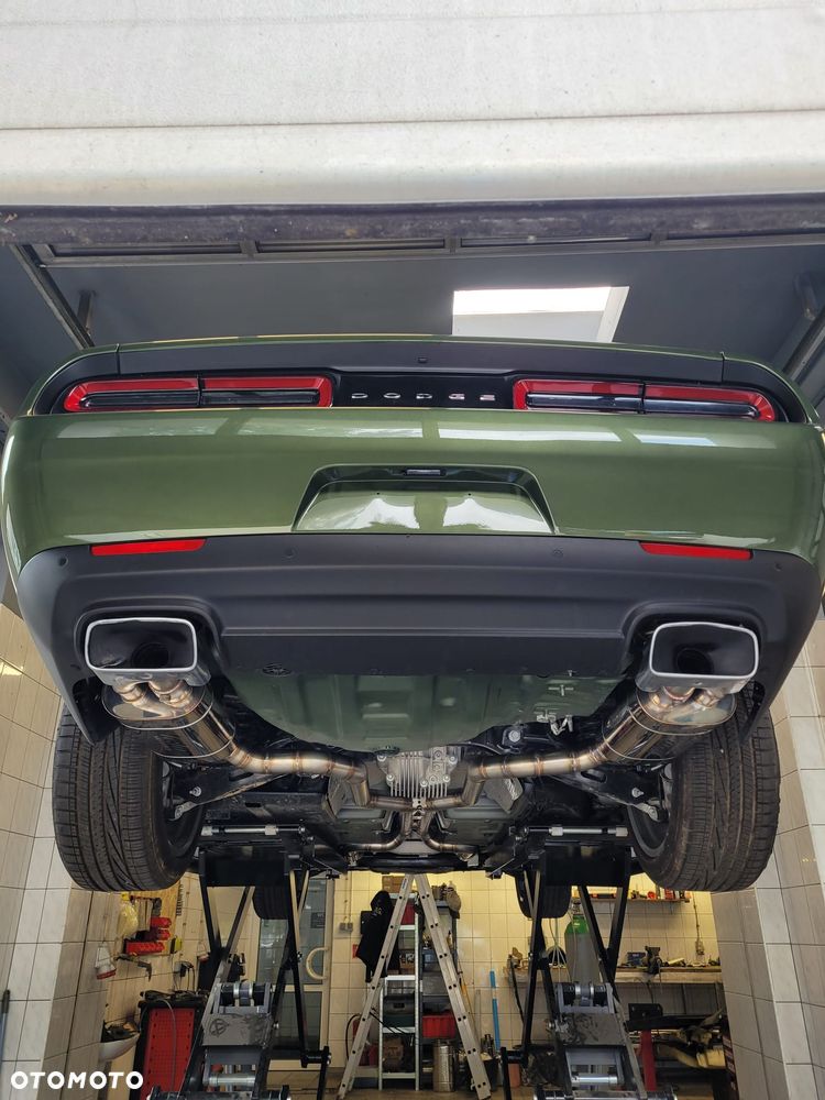 Dodge Challenger 6.4 Scat Pack - 5