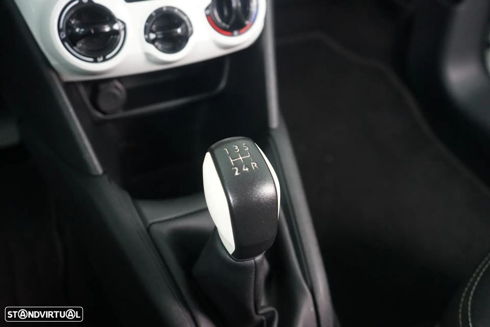Peugeot 208 1.0 PureTech Access - 25